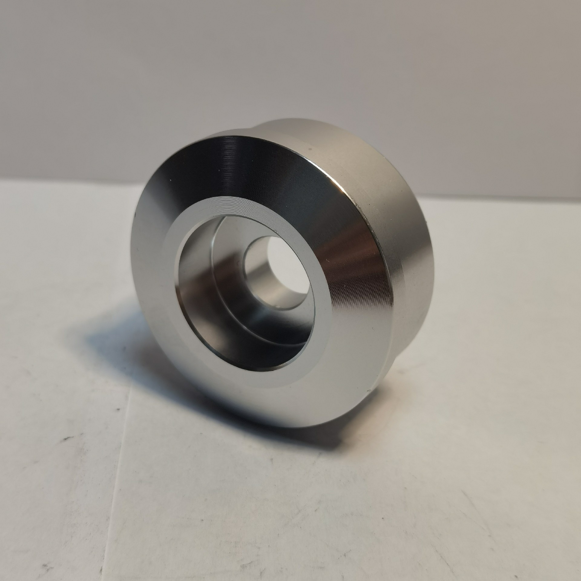 5575.104